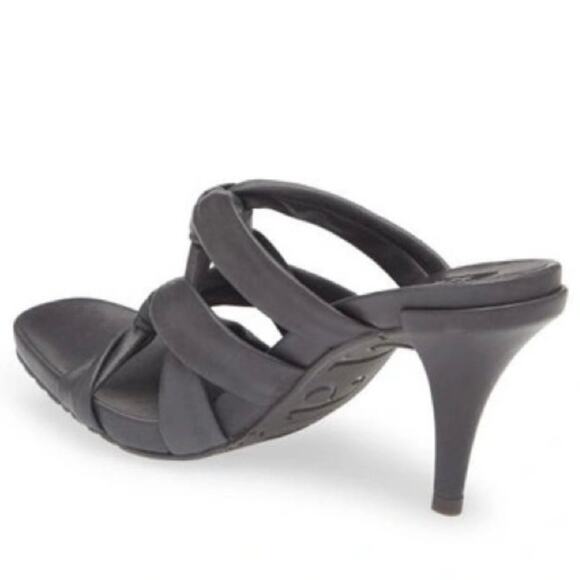Pedro Garcia NWOB Nadida Slide Sandals Dark Gray Leather Size 39.5 Strappy - Picture 2 of 9
